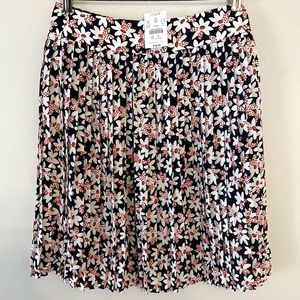 New With Tags J.Crew Factory Pleated Wildflower Skirt Sz 00